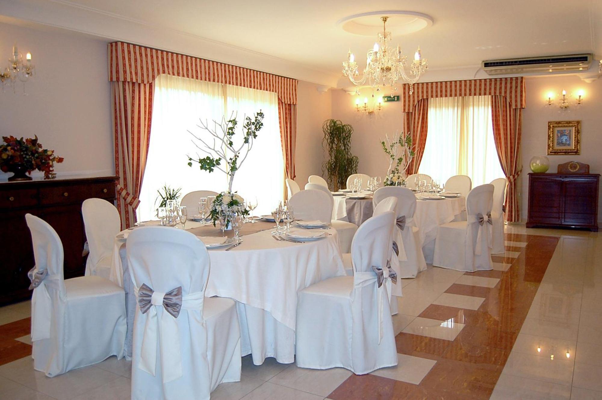 Hotel Ristorante Donato Calvizzano Экстерьер фото