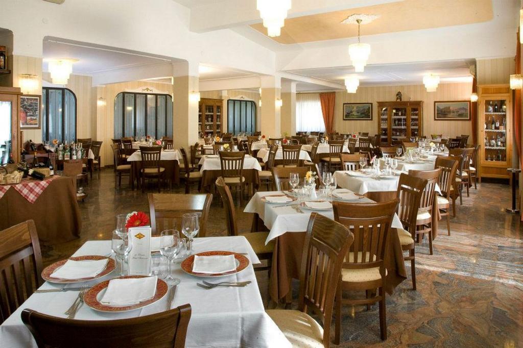 Hotel Ristorante Donato Calvizzano Экстерьер фото