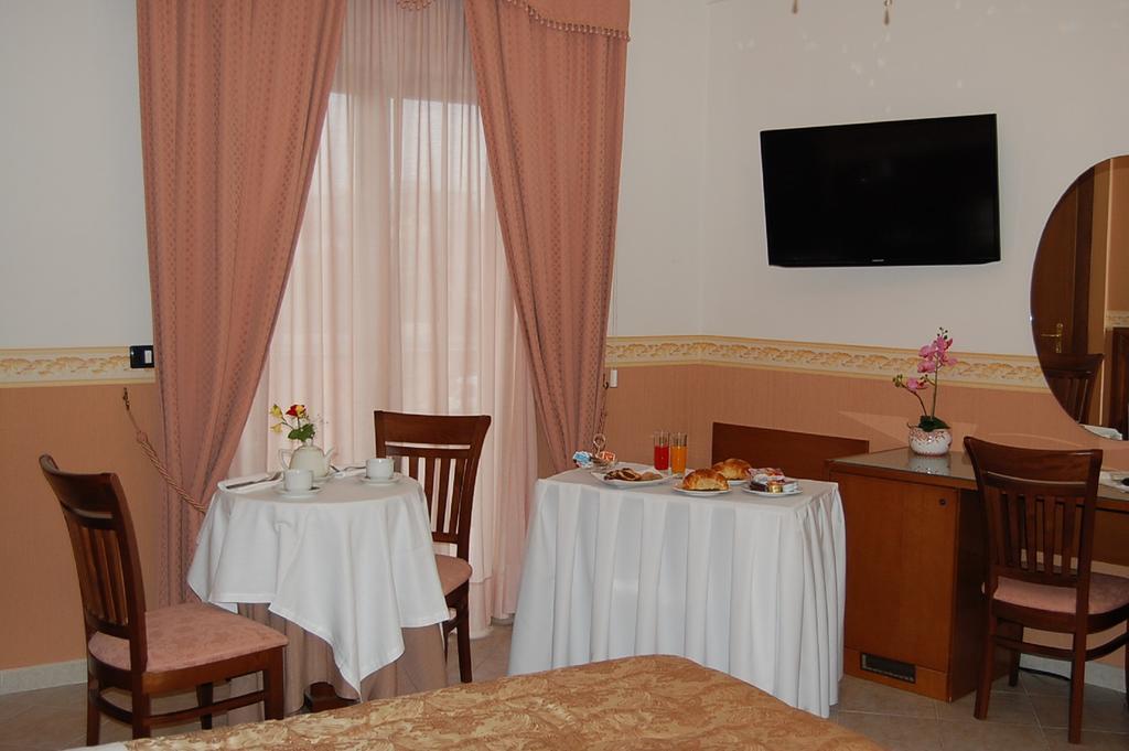 Hotel Ristorante Donato Calvizzano Экстерьер фото