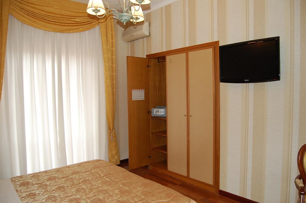 Hotel Ristorante Donato Calvizzano Экстерьер фото