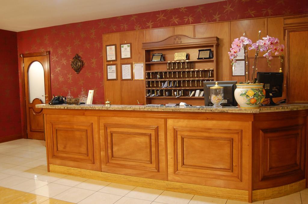 Hotel Ristorante Donato Calvizzano Экстерьер фото