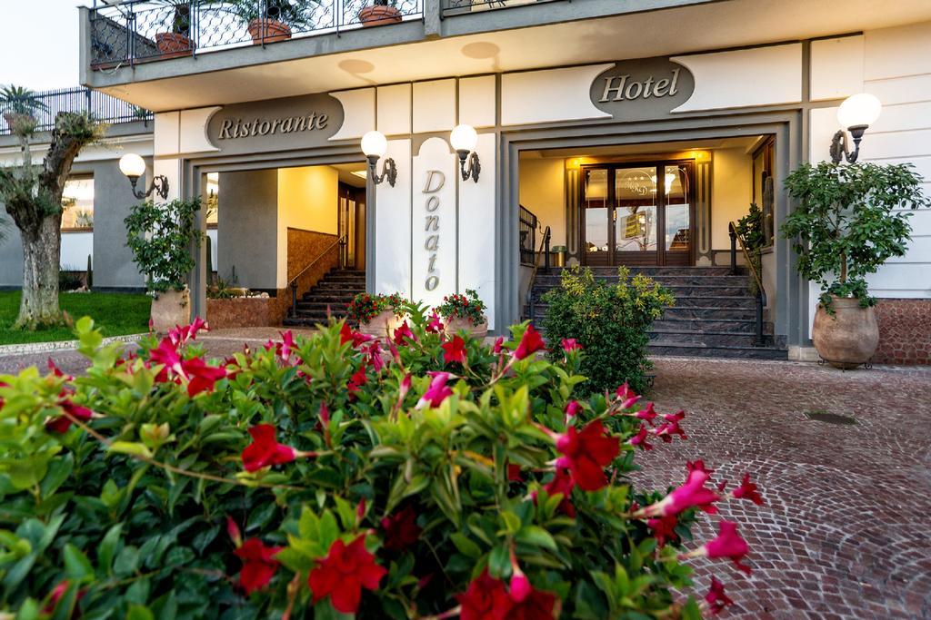 Hotel Ristorante Donato Calvizzano Экстерьер фото