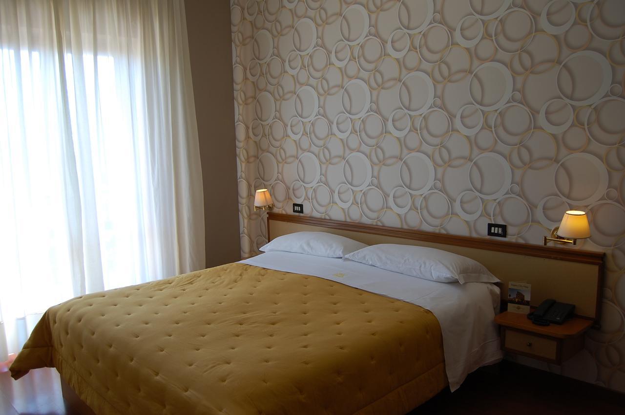 Hotel Ristorante Donato Calvizzano Экстерьер фото
